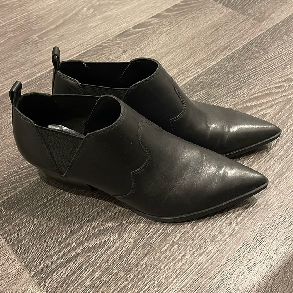 Nine West Western Booties